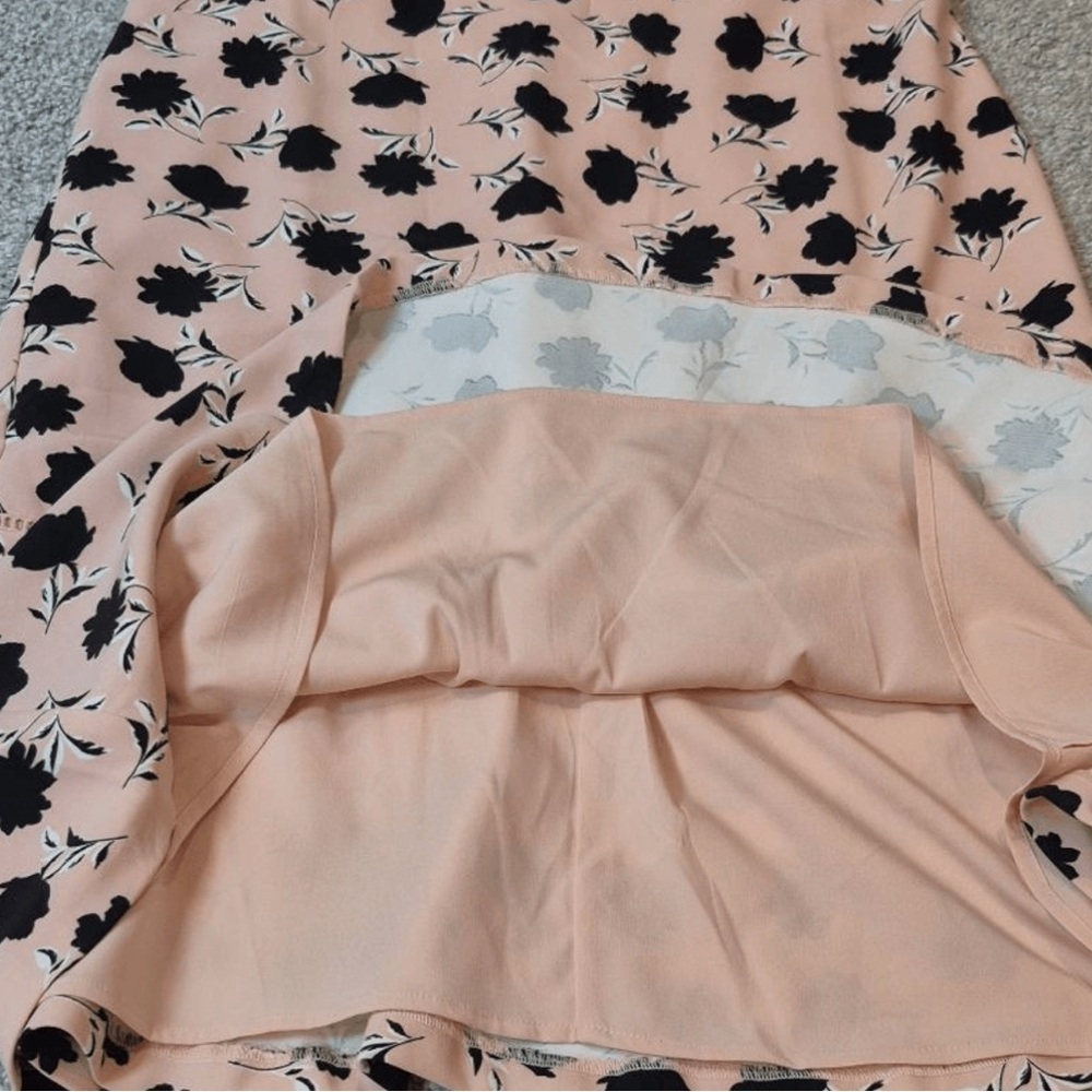 Ann Taylor Sleeveless Floral Tiered Flare Dress Nude and Black flowers Sz 6 - Picture 6 of 7